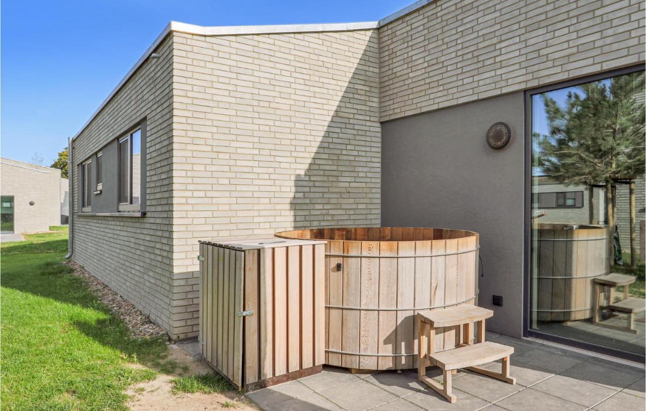 Lovely Home In Lembruch-Duemmer See With Sauna Exteriér fotografie